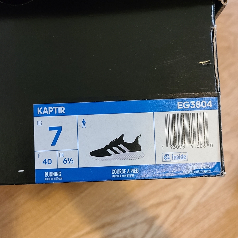 Adidas running shoe - Picture 5 of 7